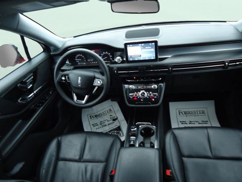 Used 2022 Lincoln Corsair AWD w/ Equipment Group 101A image 10