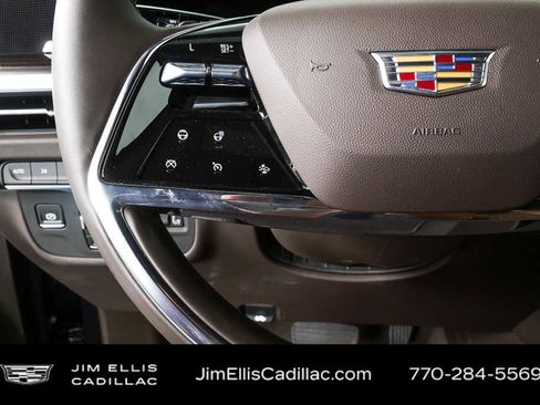 New 2026 Cadillac Escalade Luxury w/ Touring Package AWD/4WD image 10
