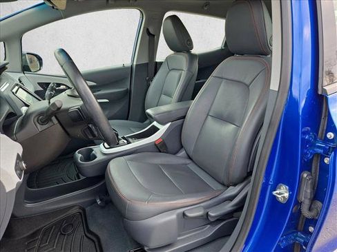 Used 2021 Chevrolet Bolt Premier w/ Infotainment Package image 15