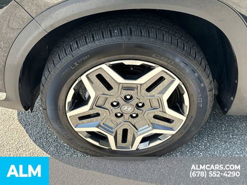 Used 2023 Hyundai Santa Fe SEL Premium image 17