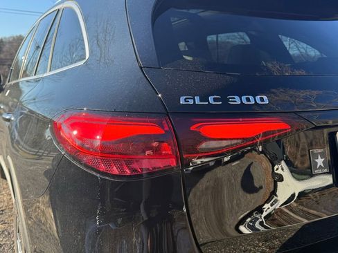 New 2026 Mercedes-Benz GLC 300 4MATIC image 12
