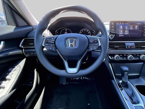 Used 2021 Honda Accord LX image 5