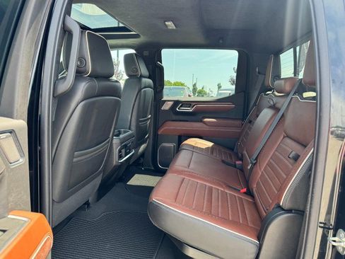 Used 2023 GMC Sierra 1500 Denali Ultimate AWD/4WD image 12