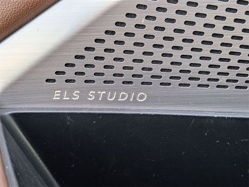 Used 2023 Acura MDX SH-AWD w/ Technology Package image 21