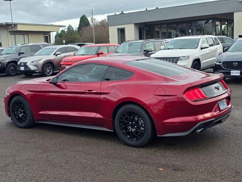 Used 2018 Ford Mustang Coupe image 23