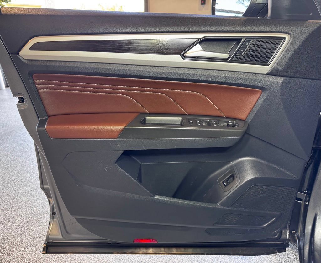 Used 2022 Volkswagen Atlas SE AWD/4WD image 18