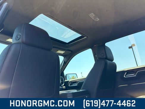 Used 2022 Chevrolet Silverado 1500 High Country image 19