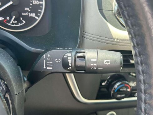 Used 2023 Nissan Rogue SV w/ SV Premium B Package AWD/4WD image 24