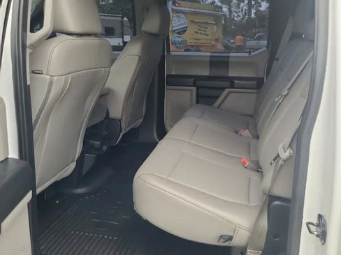 Used 2019 Ford F250 XL w/ STX Appearance Package AWD/4WD image 7