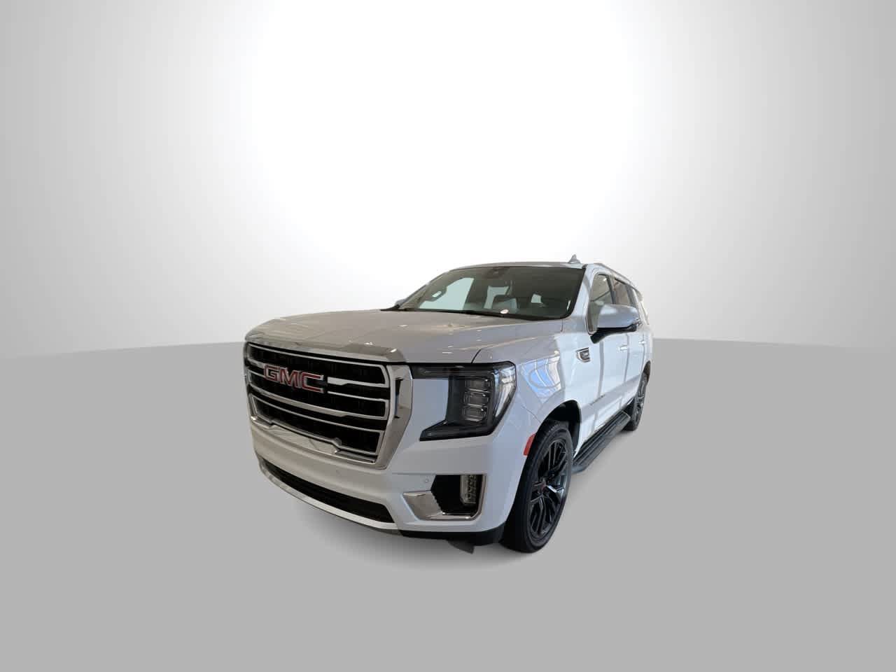 Used 2023 GMC Yukon SLT w/ SLT Luxury Package AWD/4WD image 4
