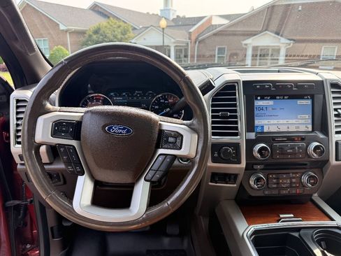 Used 2018 Ford F250 King Ranch w/ King Ranch Ultimate Package AWD/4WD image 13