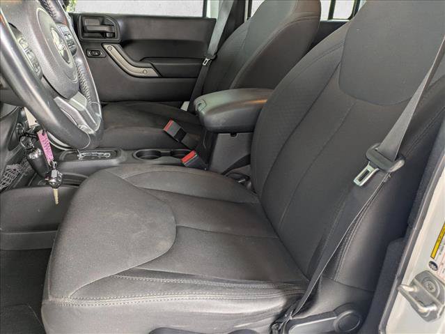 Used 2015 Jeep Wrangler Unlimited Sport w/ Quick Order Package 24S AWD/4WD image 9