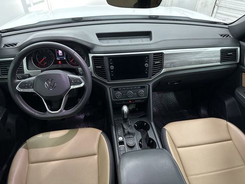 Used 2021 Volkswagen Atlas Cross Sport SE AWD/4WD image 17