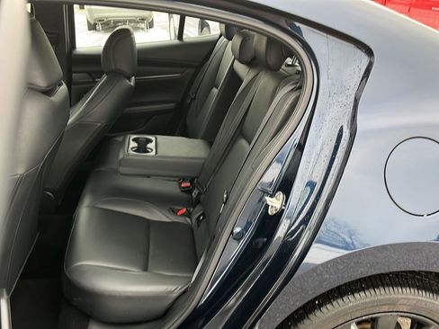 Used 2025 MAZDA MAZDA3 s image 24