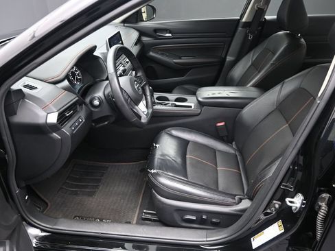 Used 2021 Nissan Altima 2.5 SR w/ SR Premium Package FWD image 19