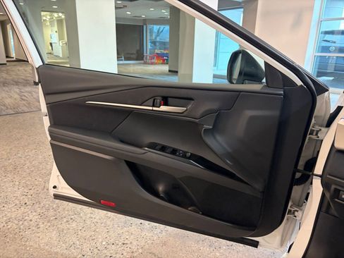 Used 2025 Toyota Camry LE image 20