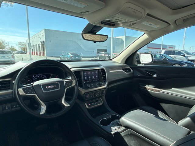 Used 2023 GMC Acadia Denali w/ Denali Ultimate Package AWD/4WD image 13