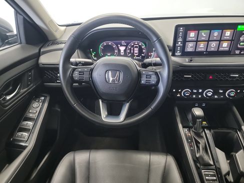 Used 2023 Honda Accord Touring image 16