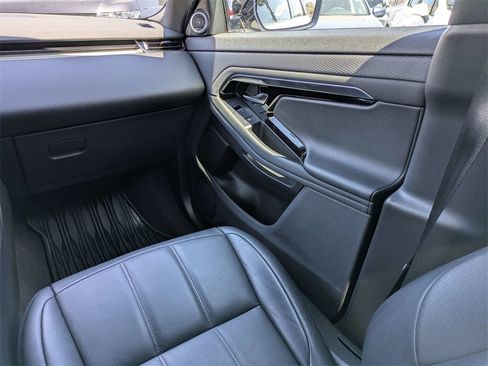 Used 2022 Land Rover Range Rover Evoque R-Dynamic S image 20