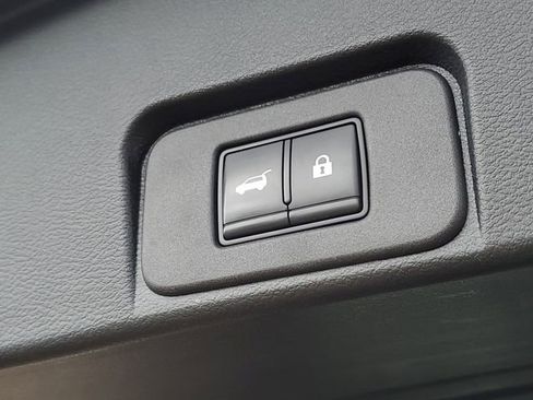 Used 2021 Nissan Rogue Platinum AWD/4WD image 8