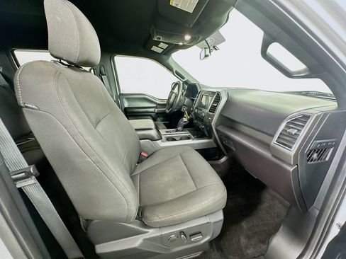 Used 2017 Ford F150 XLT w/ Equipment Group 302A Luxury AWD/4WD image 29