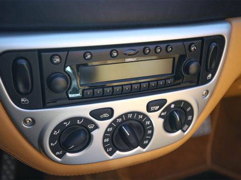 Used 2004 Ferrari 360 Spider image 32