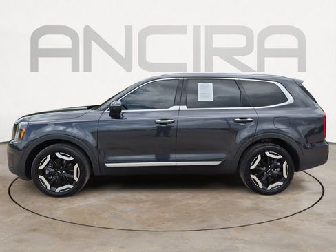 Used 2025 Kia Telluride S FWD image 7