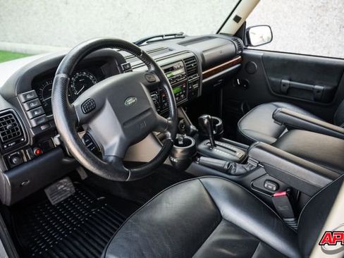 Used 2004 Land Rover Discovery SE AWD/4WD image 2