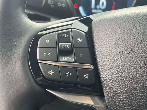Used 2025 Ford Explorer Platinum w/ Ultimate Package AWD/4WD image 27