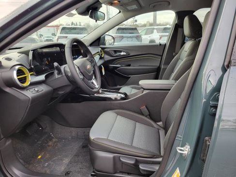 New 2026 Chevrolet Trax LT w/ Driver Confidence Package image 8