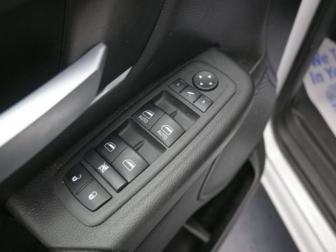 Used 2022 RAM 1500 Big Horn AWD/4WD image 29