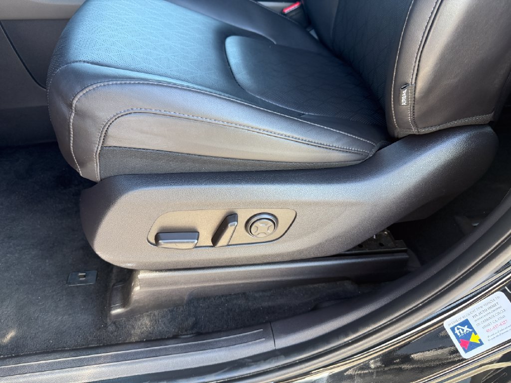 Used 2026 Kia Carnival LXS FWD image 11