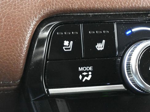 Used 2024 Honda Pilot Elite image 15