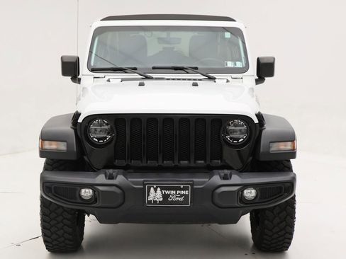 Used 2022 Jeep Wrangler Unlimited Sport AWD/4WD image 5