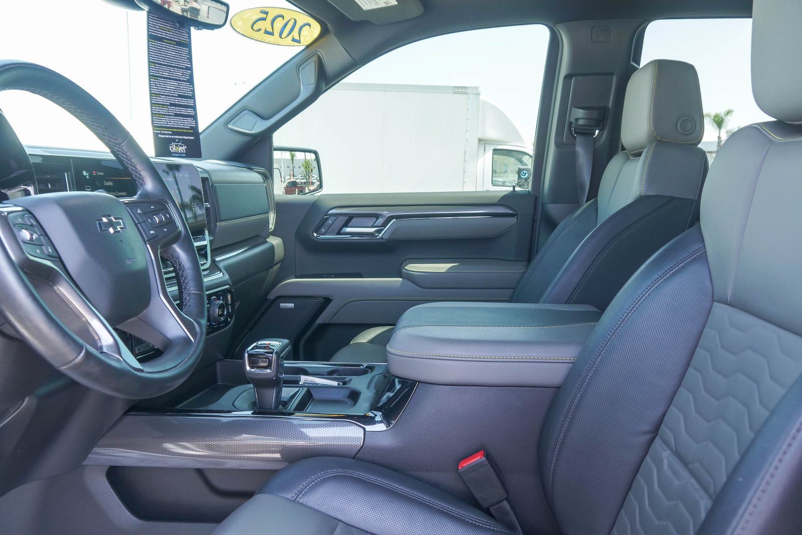 Used 2025 Chevrolet Silverado 1500 ZR2 w/ Technology Package AWD/4WD image 17