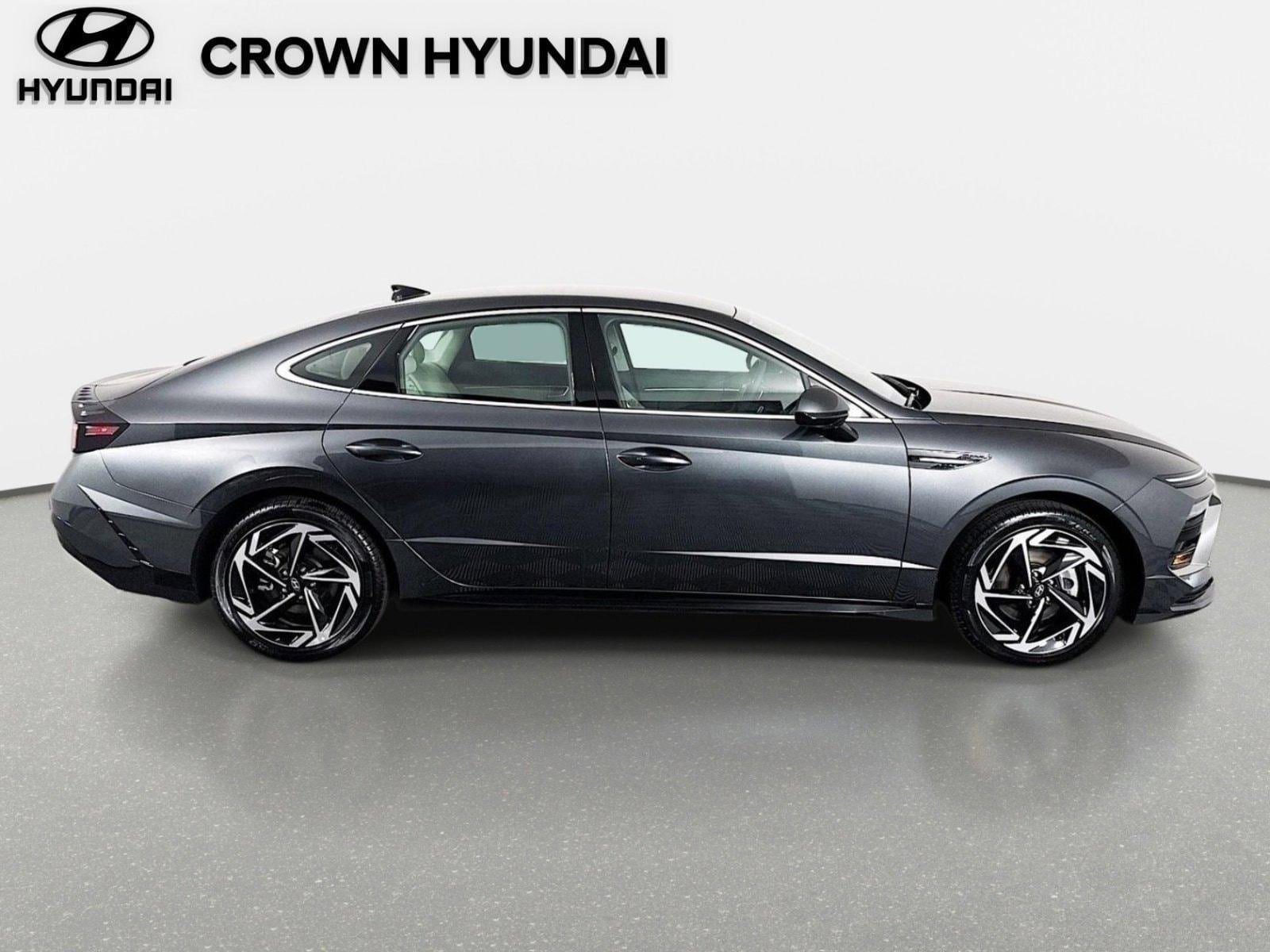 New 2026 Hyundai Sonata SEL FWD image 4