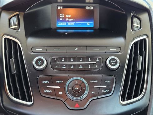 Used 2018 Ford Focus ST image 25