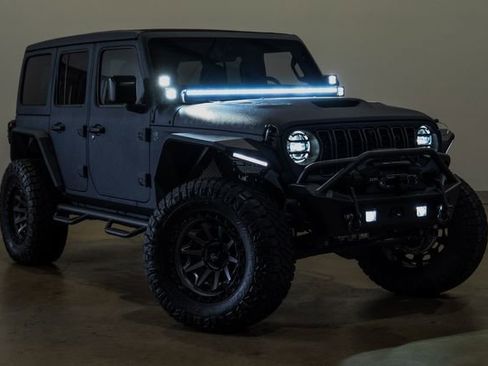 Used 2024 Jeep Wrangler Unlimited Rubicon w/ Technology Group AWD/4WD image 10