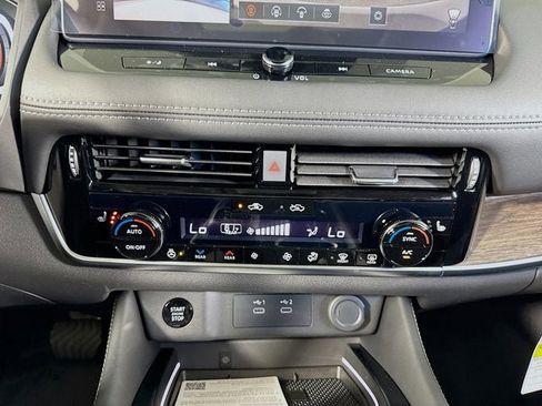 New 2026 Nissan Rogue Platinum w/ Platinum Premium Package image 17