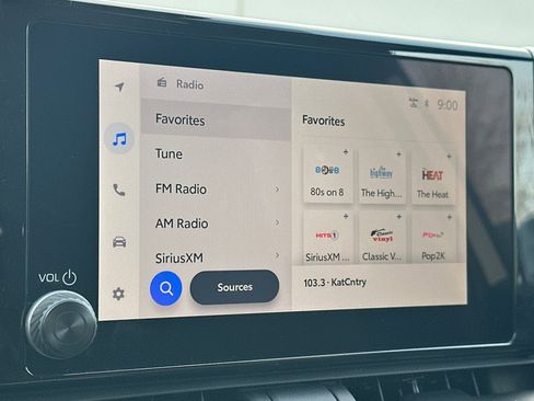 Used 2025 Toyota RAV4 XLE image 26