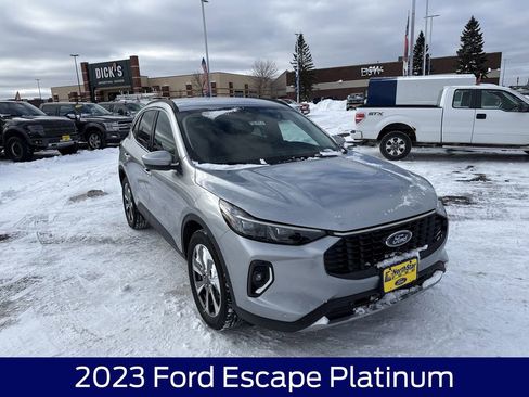 Used 2023 Ford Escape Platinum image 5