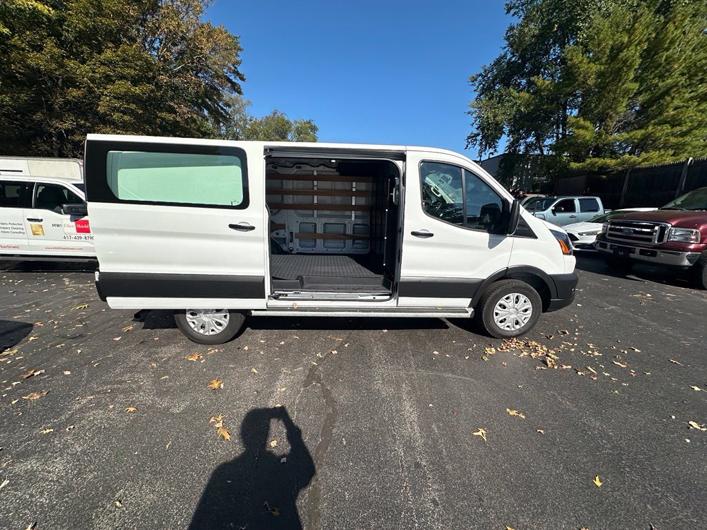 Used 2025 Ford Transit 250 Low Roof w/ Exterior Upgrade Package RWD image 5