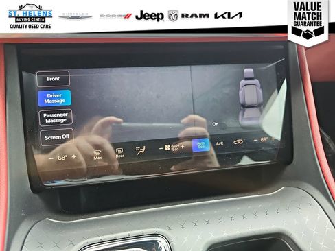 Used 2024 Jeep Wagoneer Launch Edition AWD/4WD image 33