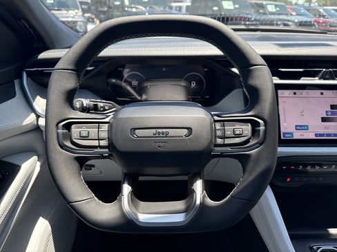 New 2026 Jeep Cherokee Laredo AWD/4WD image 23