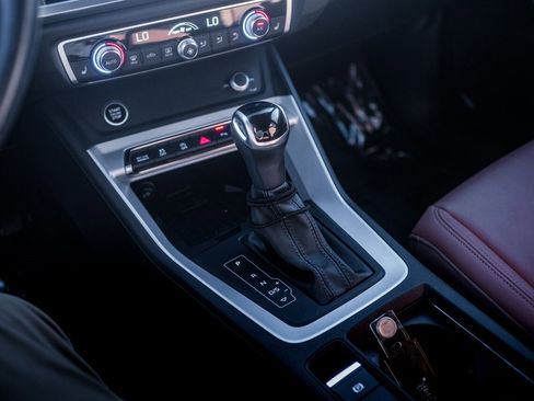 Used 2021 Audi Q3 2.0T Premium Plus w/ Premium Plus Package image 27