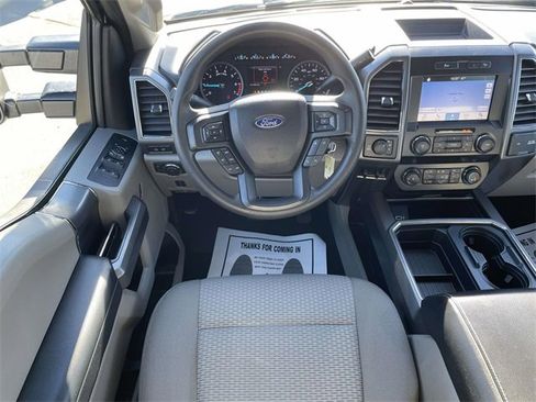 Used 2019 Ford F250 XLT w/ XLT Premium Package image 12