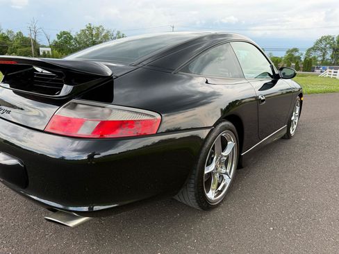 Used 2002 Porsche 911 Targa RWD image 5