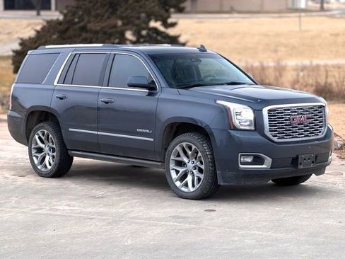 Used 2019 GMC Yukon Denali w/ Denali Ultimate Package image 9