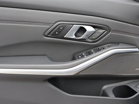 Used 2024 BMW M3 Competition image 9