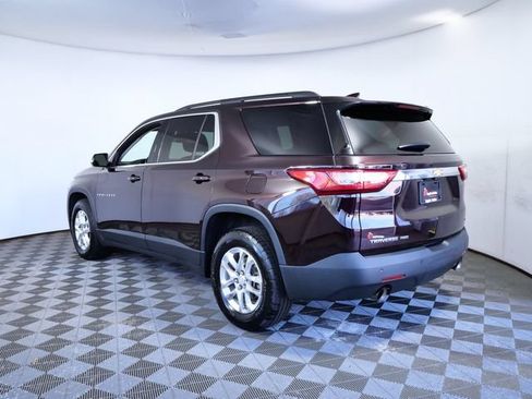 Used 2020 Chevrolet Traverse LT w/ Driver Confidence II Package AWD/4WD image 4